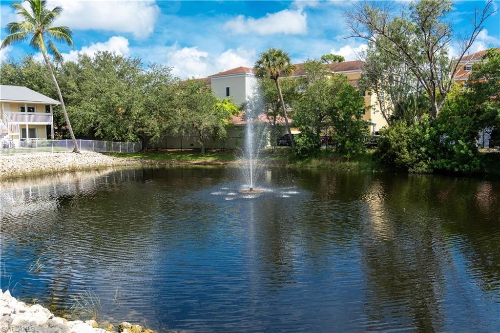 4627 Bayshore Dr , Unit I-4, Naples, FL 34112 Photo