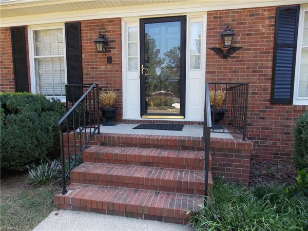 4915 Warfield Drive , Greensboro, NC 27406