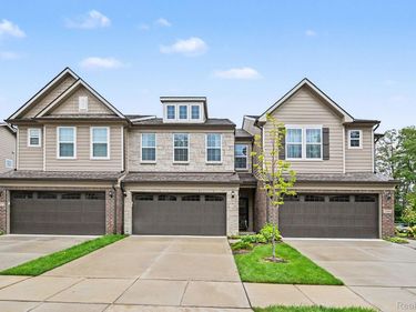 2298 Addison Circle , Commerce Township, Mi 48390