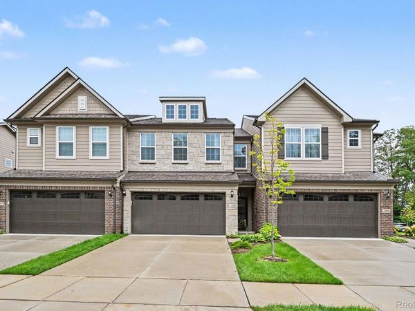 2298 Addison Circle , Commerce Township, Mi 48390