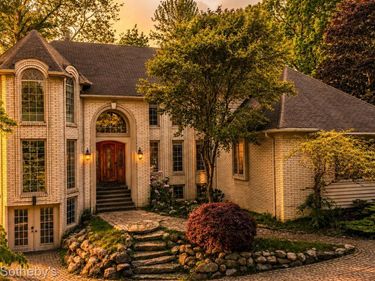 2855 Cranbrook Ridge Court , Oakland Township, Mi 48306