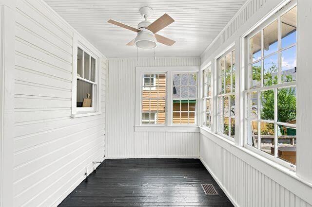 44 Oswego Street Photo 23