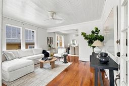 44 Oswego Street photo 4