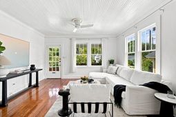44 Oswego Street photo 4
