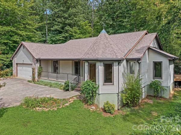163 Woodburn Drive , Swannanoa, NC 28778