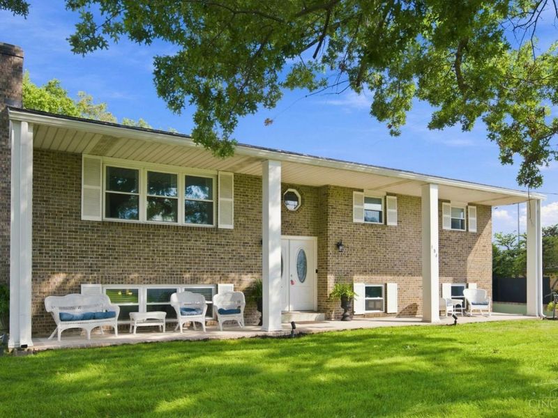 404 Holland Drive, Trenton, OH 45067 Photo 2