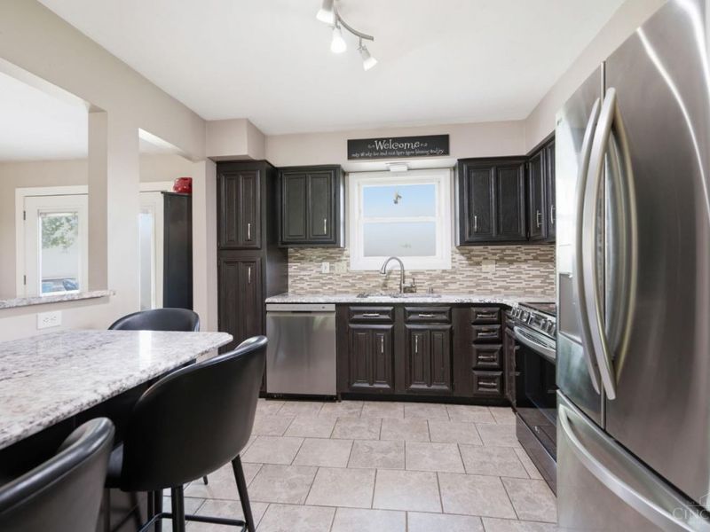 404 Holland Drive, Trenton, OH 45067 Photo 8