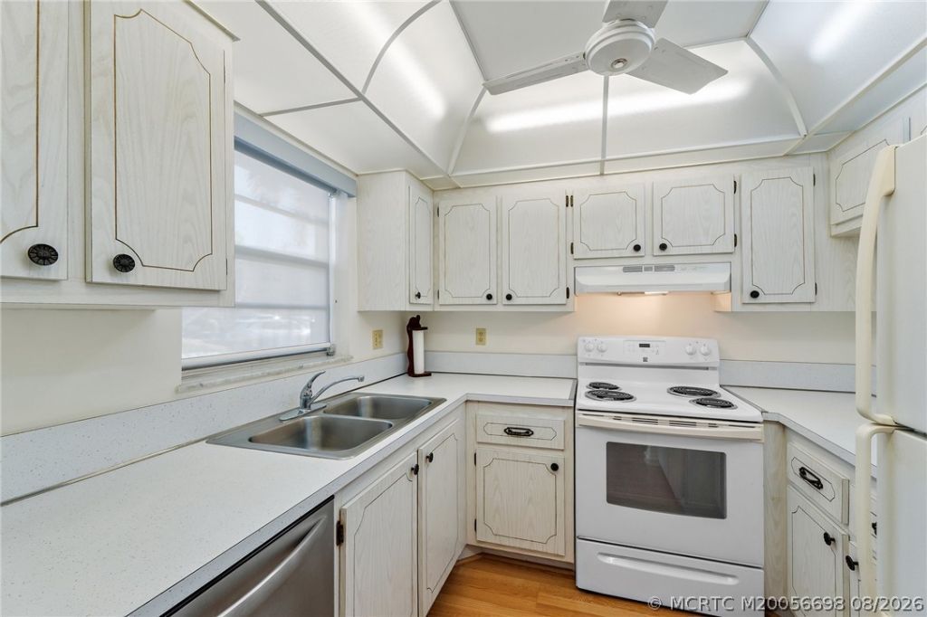 2950 SE Ocean Boulevard, Unit 133-3, Stuart, FL 34996 Photo