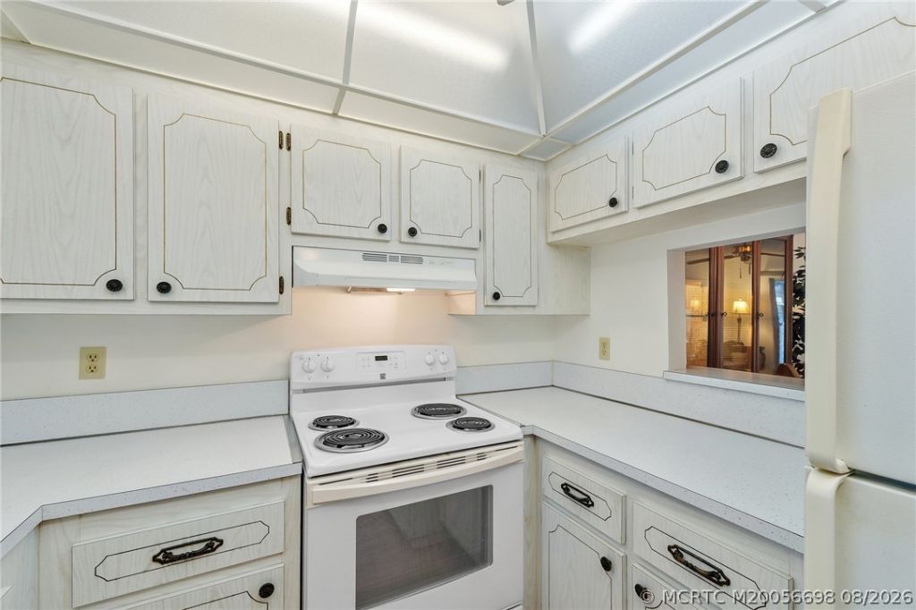 2950 SE Ocean Boulevard, Unit 133-3, Stuart, FL 34996 Photo