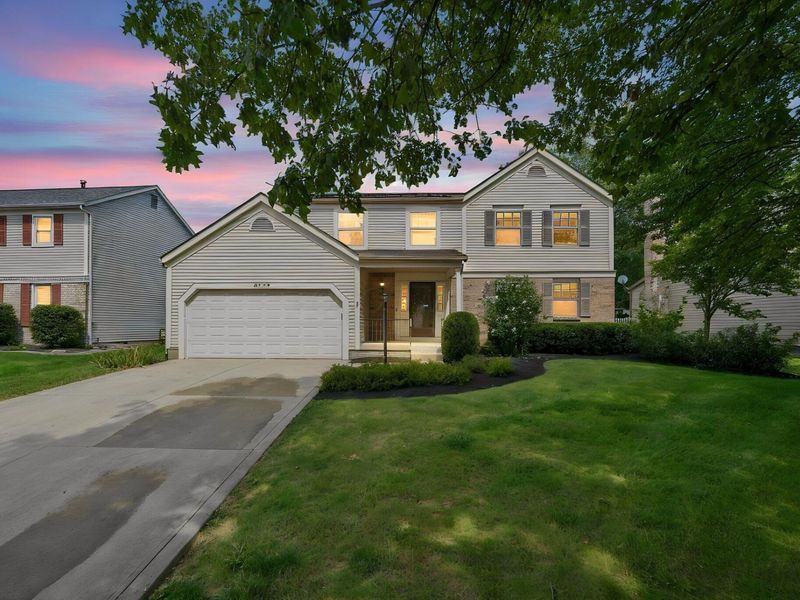 5714 Whispering Oak Boulevard, Hilliard, OH 43026 Photo 1