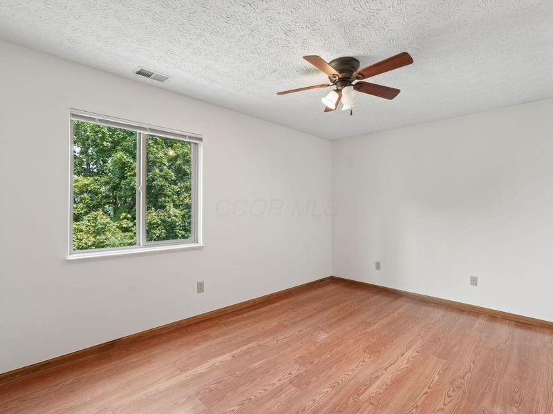 5714 Whispering Oak Boulevard, Hilliard, OH 43026 Photo 33