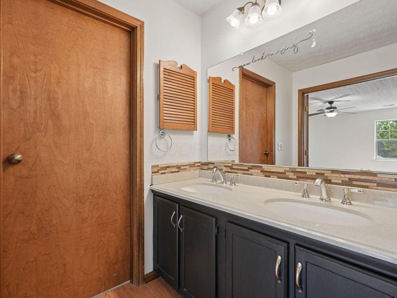 5714 Whispering Oak Boulevard, Hilliard, OH 43026 Photo 39