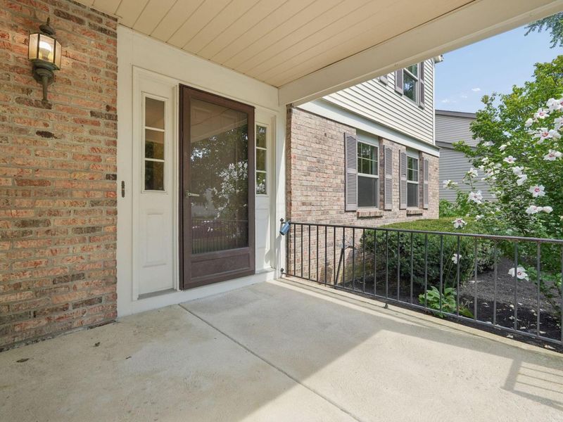 5714 Whispering Oak Boulevard, Hilliard, OH 43026 Photo 4