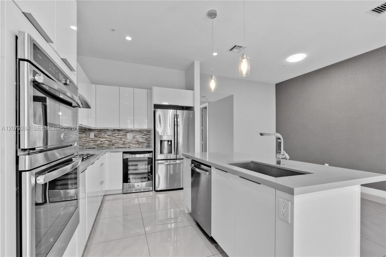 10517 NW 66th St, Doral, FL 33178 Photo