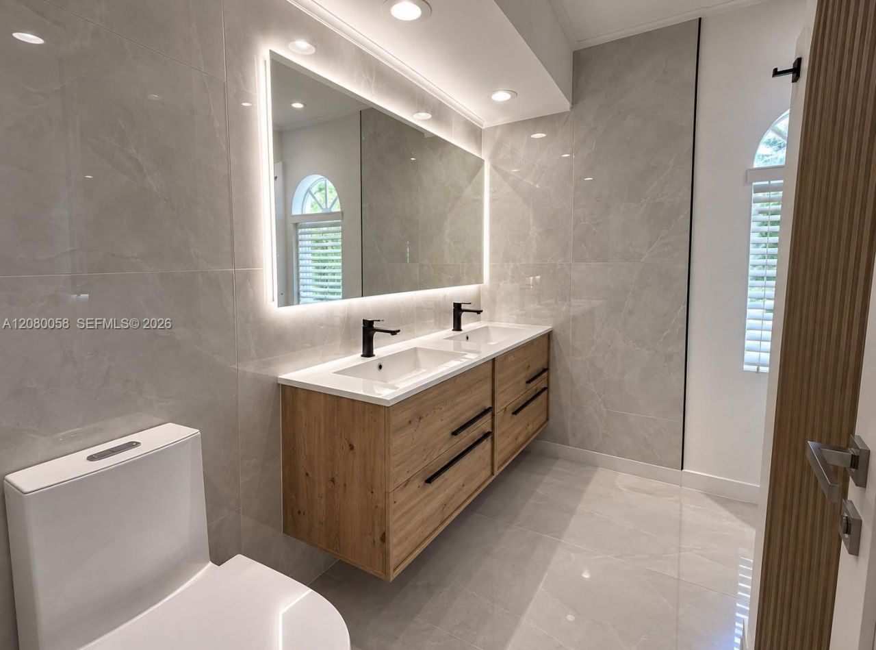 3123 NE 210th St, Aventura, FL 33180 Photo