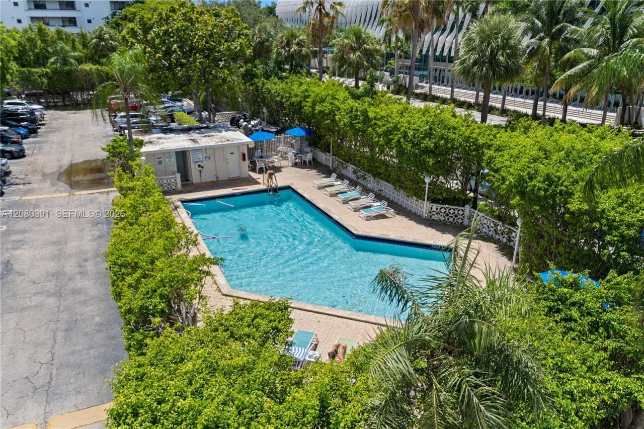 1881 Washington Ave, Unit 4G, Miami Beach, FL 33139 Photo