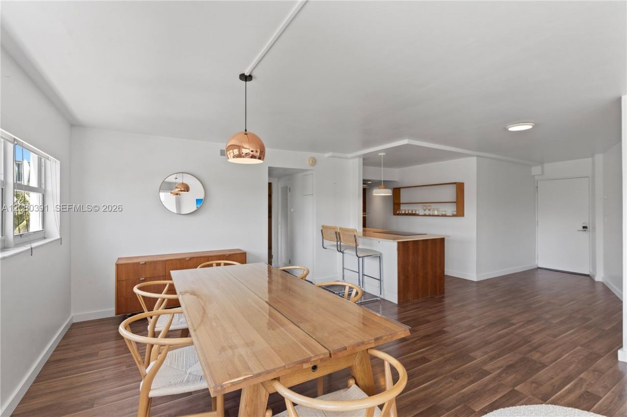 1881 Washington Ave, Unit 4G, Miami Beach, FL 33139 Photo