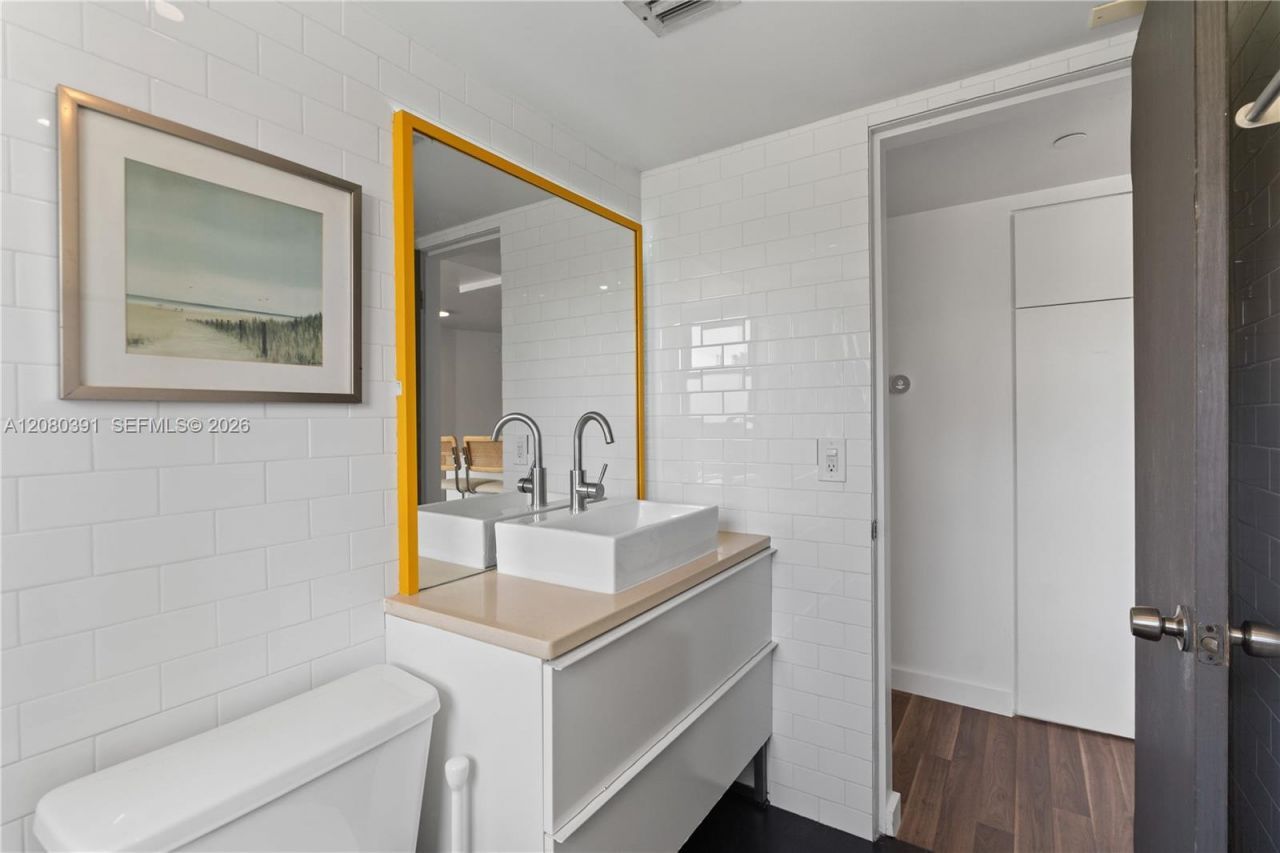 1881 Washington Ave, Unit 4G, Miami Beach, FL 33139 Photo