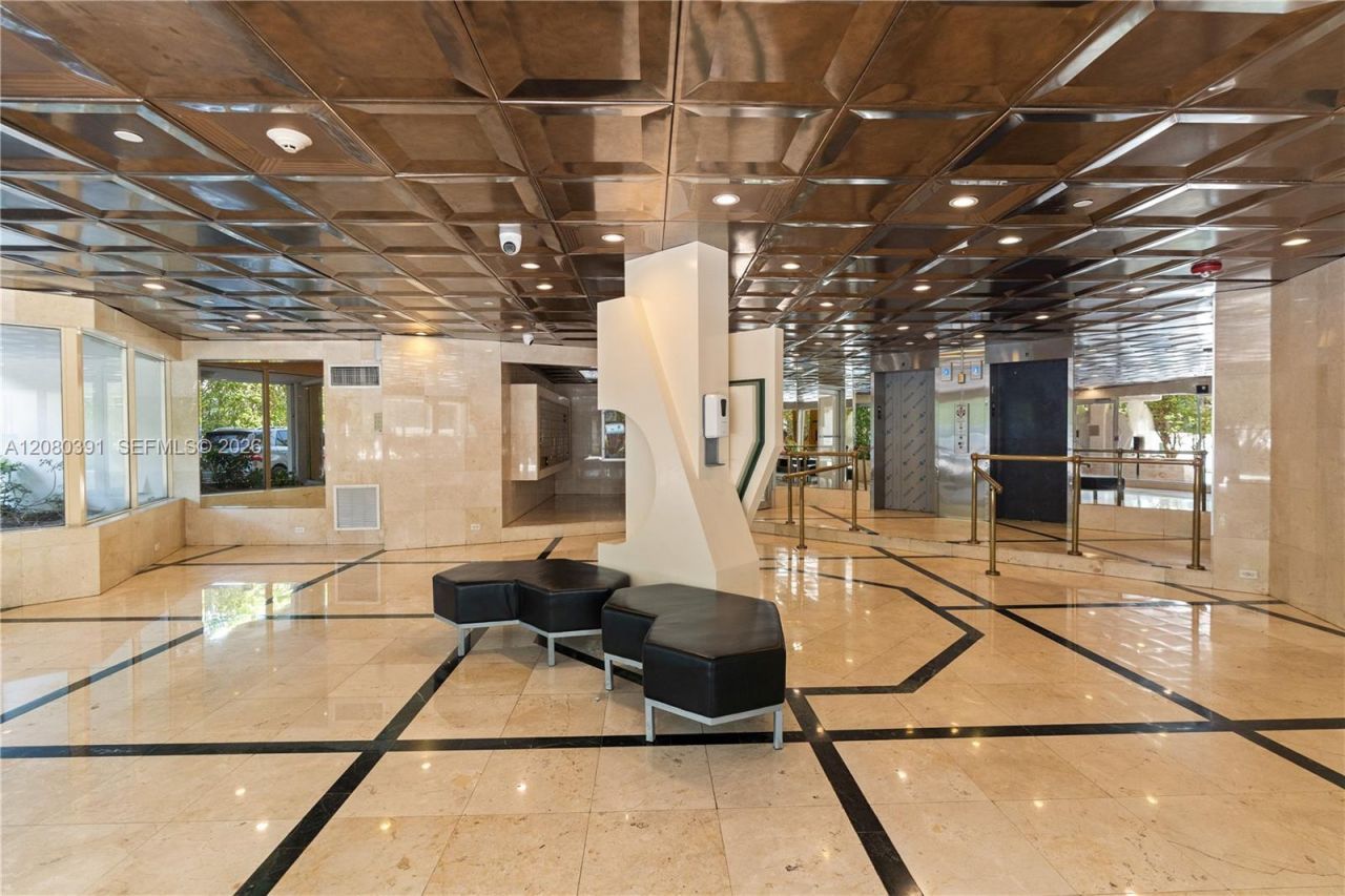 1881 Washington Ave, Unit 4G, Miami Beach, FL 33139 Photo