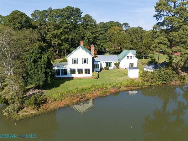 140 Morris Creek Lane , Mathews, VA 23109