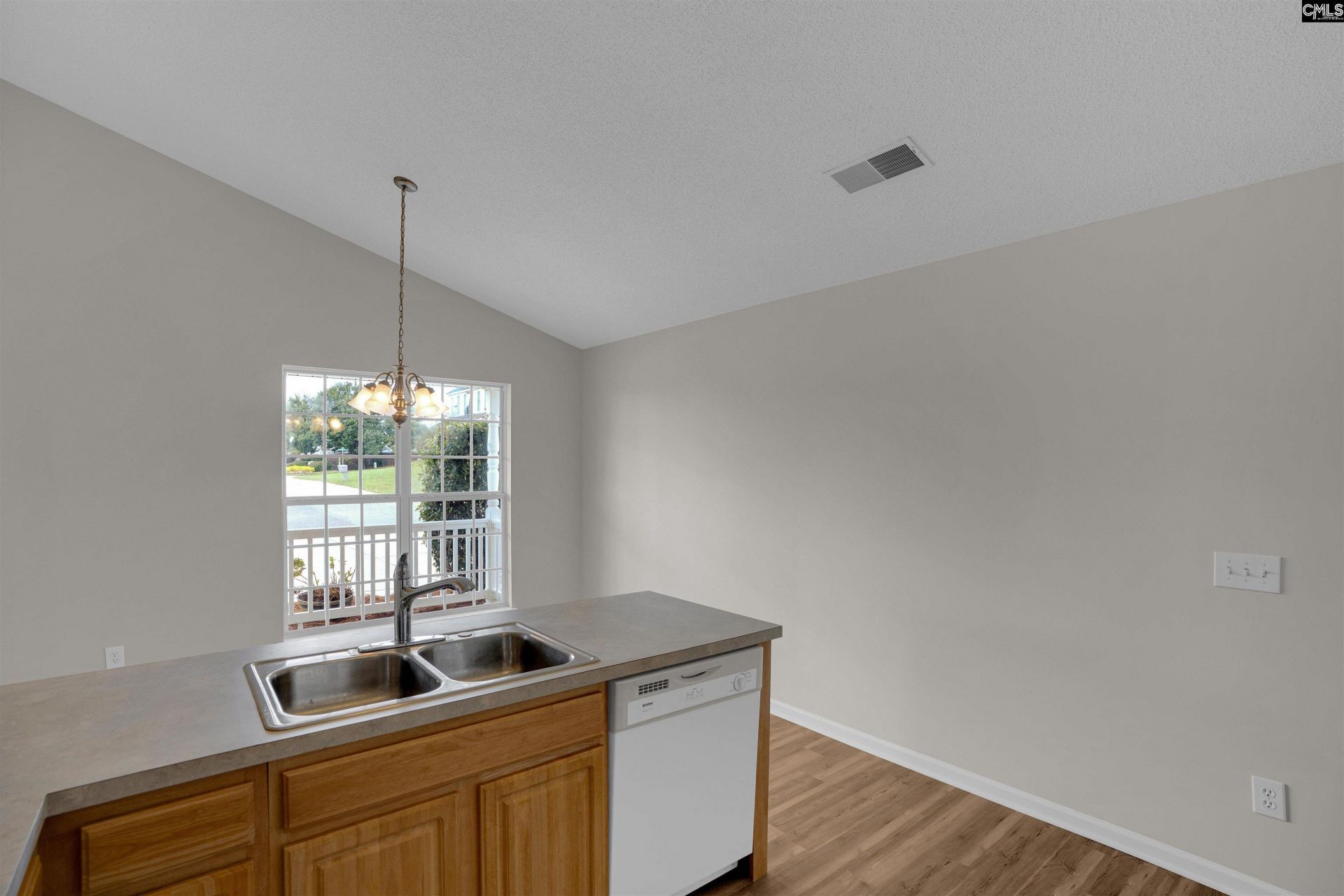 201 Covey Lane Photo 15