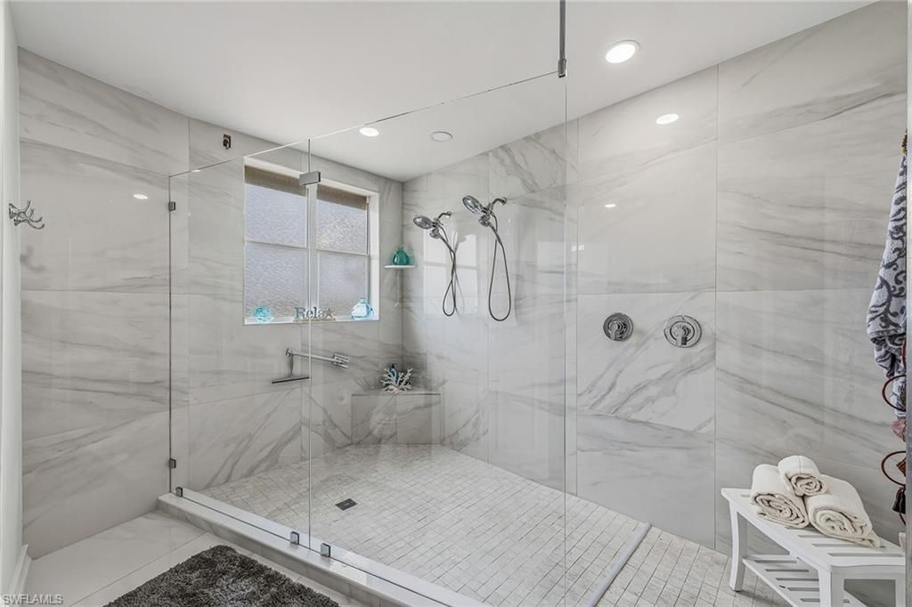 9566 Gulf Shore Dr, Unit 201, Naples, FL 34108 Photo