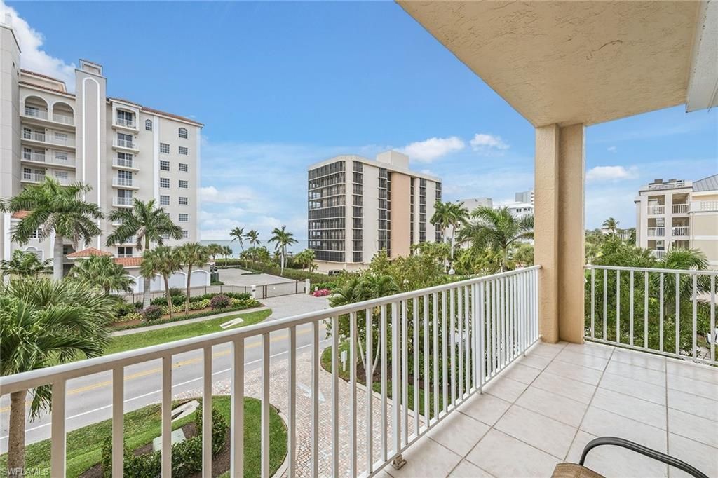 9566 Gulf Shore Dr, Unit 201, Naples, FL 34108 Photo
