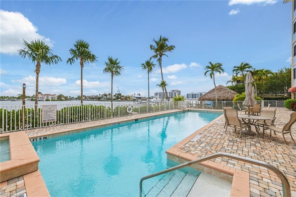 9566 Gulf Shore Dr, Unit 201, Naples, FL 34108 Photo