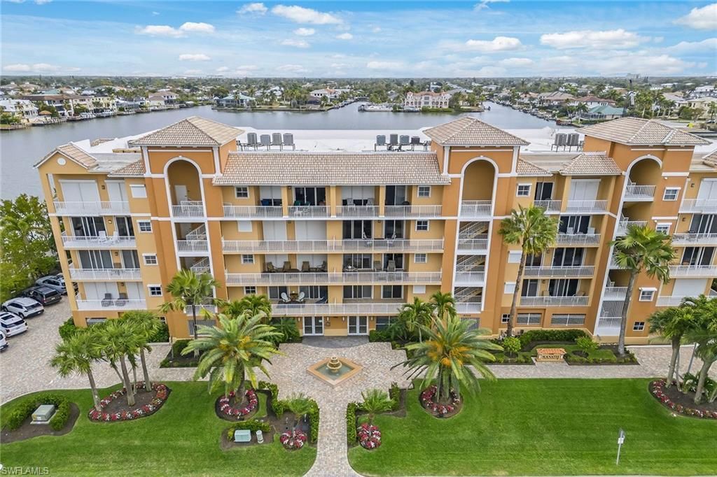 9566 Gulf Shore Dr, Unit 201, Naples, FL 34108 Photo