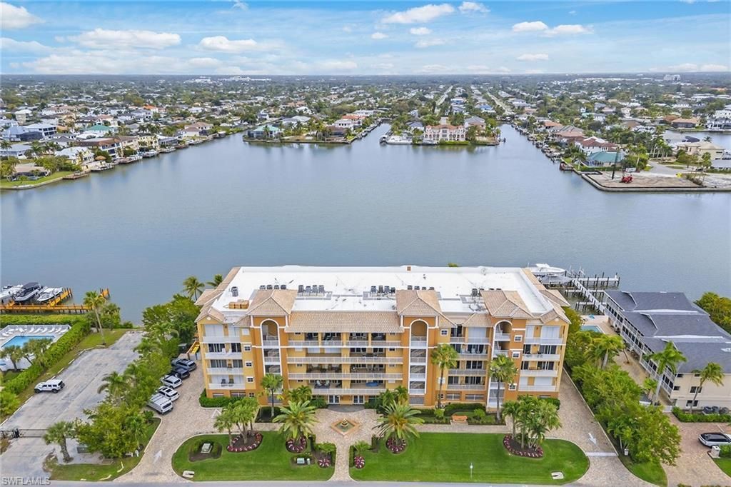 9566 Gulf Shore Dr, Unit 201, Naples, FL 34108 Photo