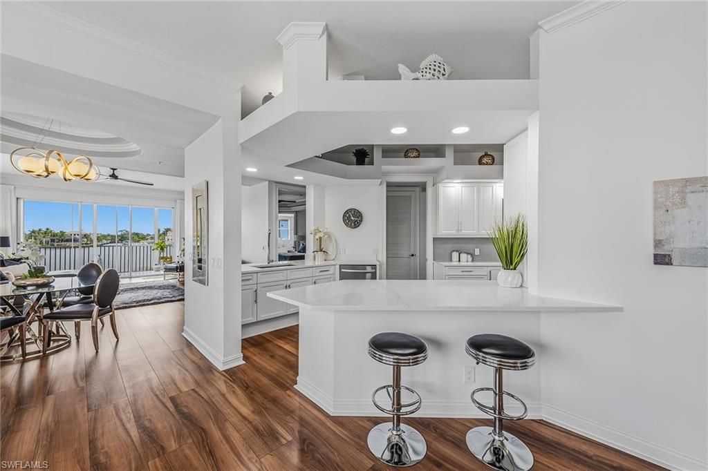 9566 Gulf Shore Dr, Unit 201, Naples, FL 34108 Photo
