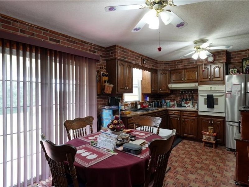 100 Vicky Lane, Heath, OH 43056 Photo 8