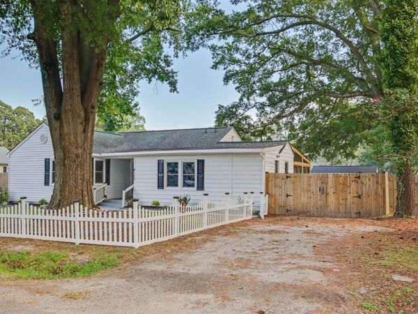 712 Paul Street , Newport News, VA 23605