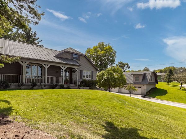 7811 29th Street , Milan, IL 61264