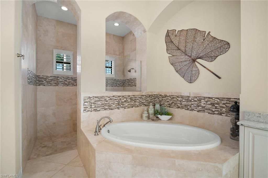 6482 Carema Ln, Naples, FL 34113 Photo