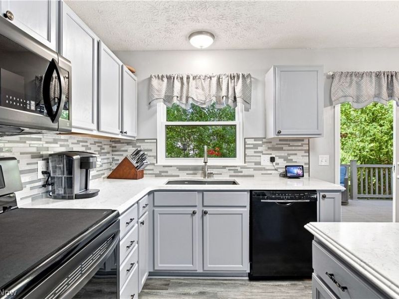 7597 Meadow Brooke Way, Northfield, OH 44067 Photo 18