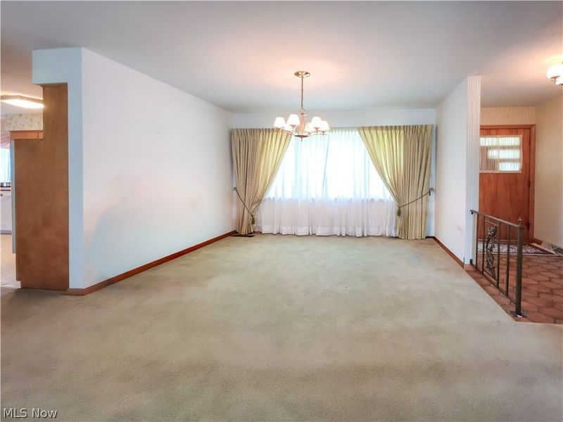 1815 Glenmont Drive NW, Canton, OH 44708 Photo 7