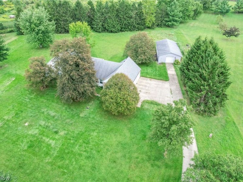 12201 Green Road, Wakeman, OH 44889 Photo 2