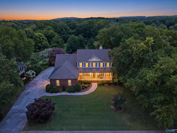 289 River Cove Road, Huntsville, AL 35811
