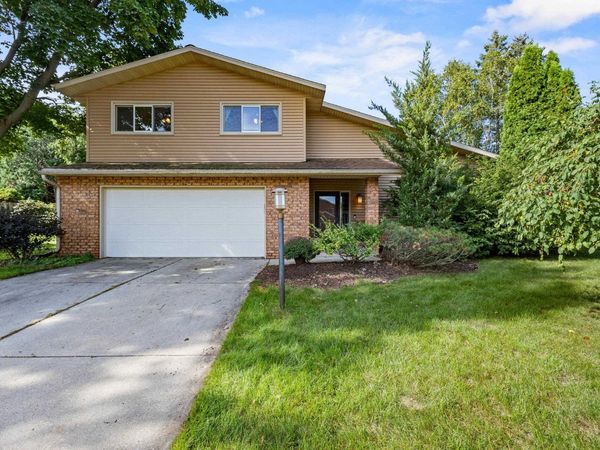 5413 Jonquil Court, Middleton, WI 53562