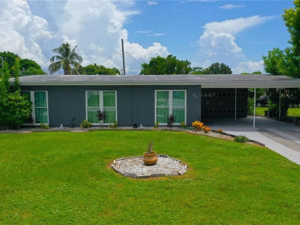 721 SHARON CIRCLE , PORT CHARLOTTE, FL 33952