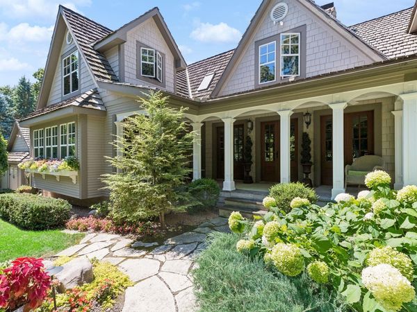 6880 Lotus Trail , Chanhassen, MN 55317