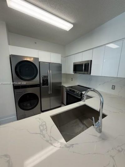 5091 NW 7th St, Unit 1008, Miami, FL 33126 Photo