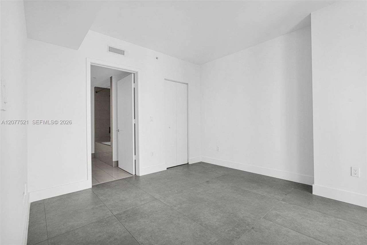 1300 S Miami Ave, Unit 2811, Miami, FL 33130 Photo