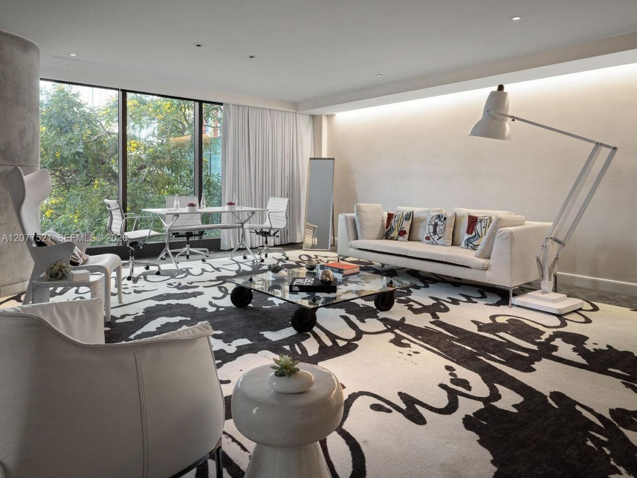 1300 S Miami Ave, Unit 2811, Miami, FL 33130 Photo