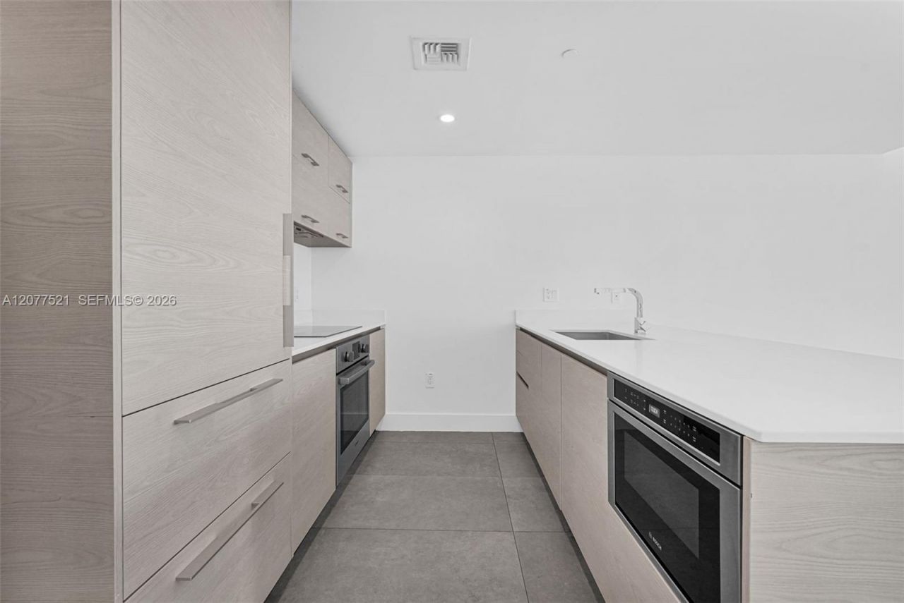 1300 S Miami Ave, Unit 2811, Miami, FL 33130 Photo
