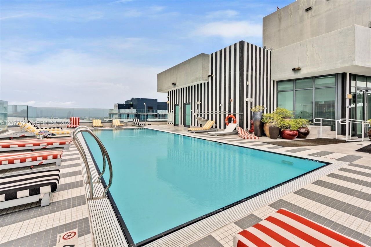 1300 S Miami Ave, Unit 2811, Miami, FL 33130 Photo