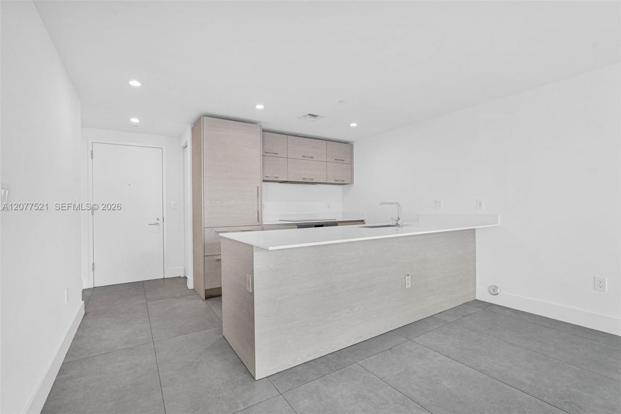 1300 S Miami Ave, Unit 2811, Miami, FL 33130 Photo