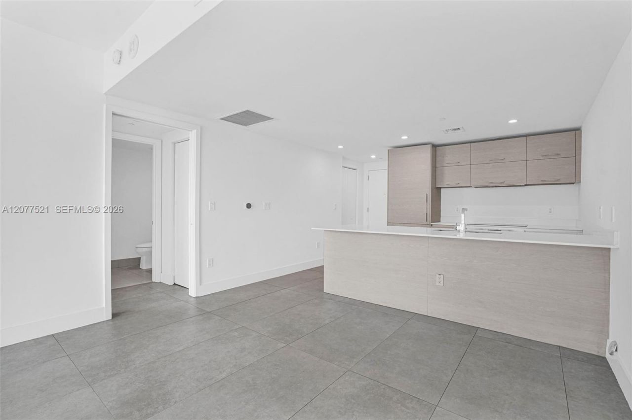 1300 S Miami Ave, Unit 2811, Miami, FL 33130 Photo
