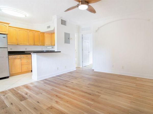 744 NE 14th Ave, Unit 6, Fort Lauderdale, FL 33304